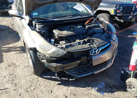 2013 Hyundai Elantra Gls z USA, uszkodzony, nr VIN 5NPDH4AE5DH233182